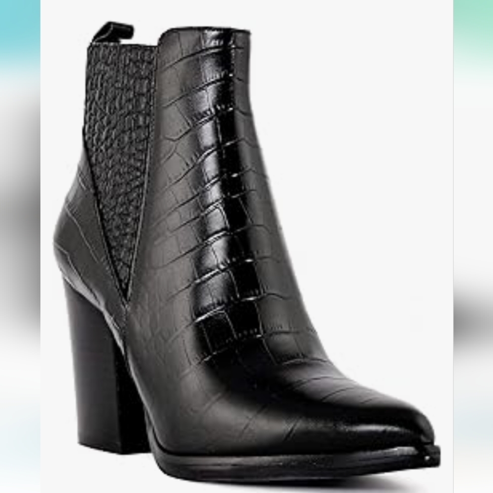 MARC FISHER BOOTIES. SIZE 9.5